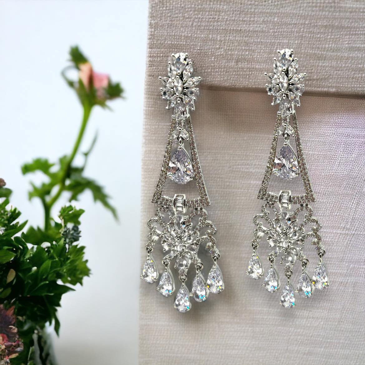 Jaein Interchangeable Dangle Earrings